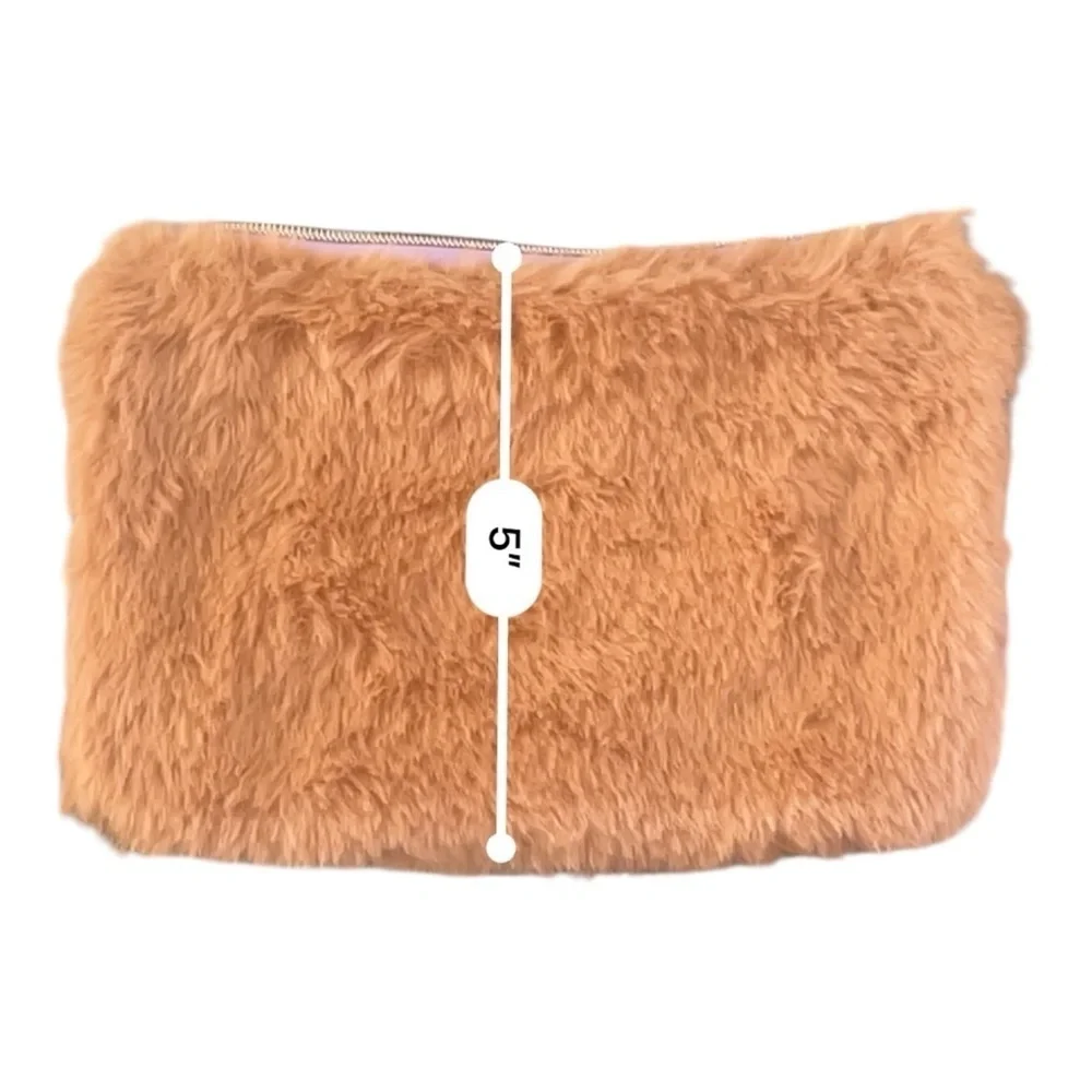 NWOT Ipsy Glam Bag tan faux fur makeup bag zipper 7 x 5